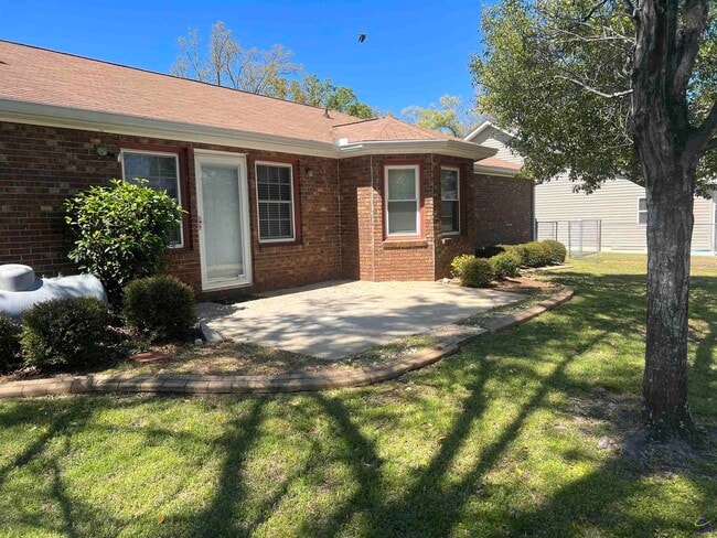 Photo - 213 Westwood Dr