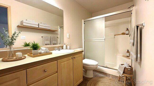 Photo - 2107 Willows Rd