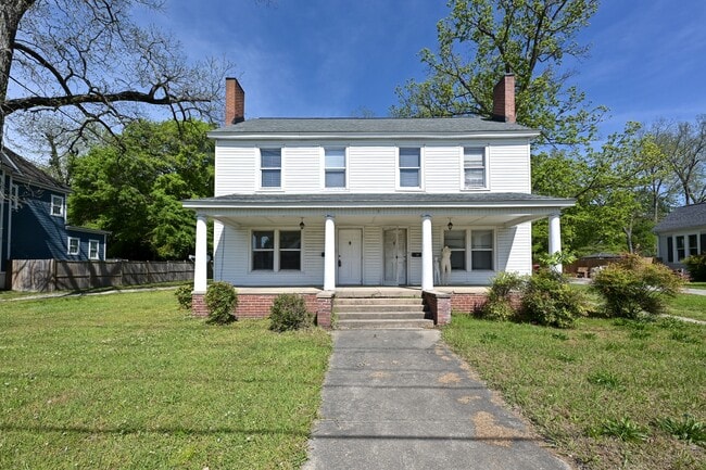 Building Photo - 134 Saluda St Rental