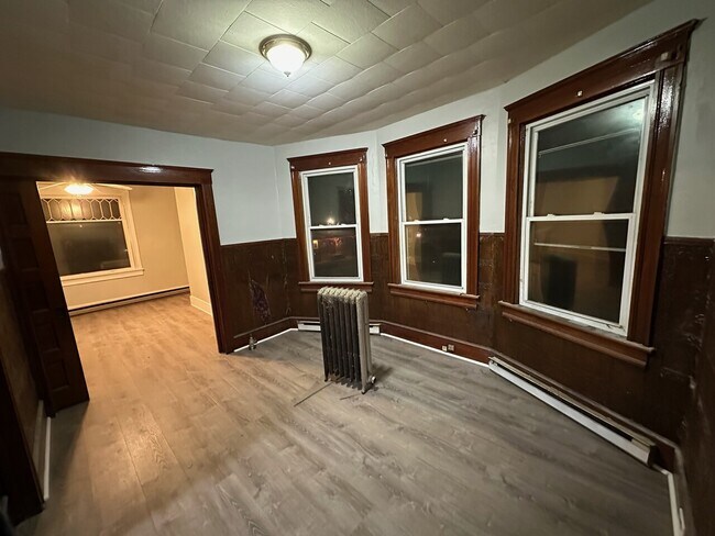 Photo - 646 N Main St Unit 1