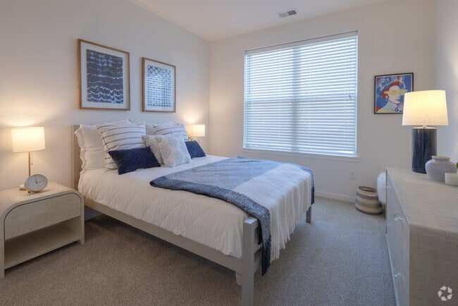 2BR, 2BA - 1,040SF Model