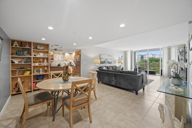 Building Photo - 2860 S Ocean Blvd Unit 316