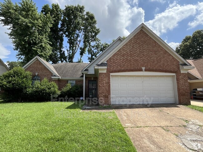 Building Photo - 7901 Deer Trail Ln Rental