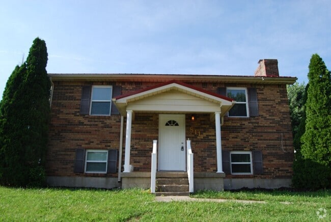 Building Photo - 811 Cedarcrest Dr Rental