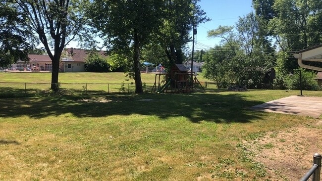 Photo - 6948 Michelle Pl