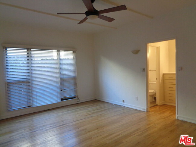 1266 S Citrus Ave Apartment - Los Angeles, CA | ForRent.com