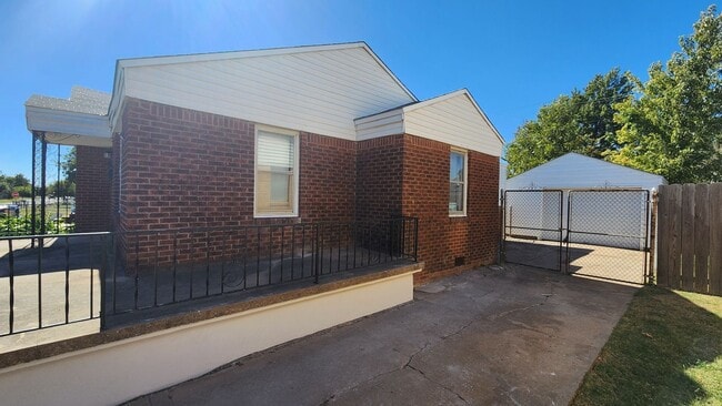 Photo - 3 Bedroom 1 Bath Home in Great Neighborhood!