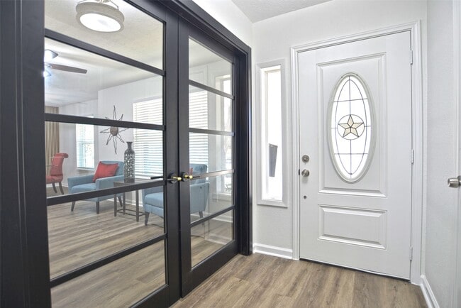 Photo - 15322 Torry Pines Rd