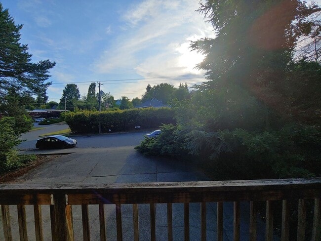 Photo - Happy Valley 2 Bedroom Updated Unit Close to WWU and Fairhaven Unidad # 3