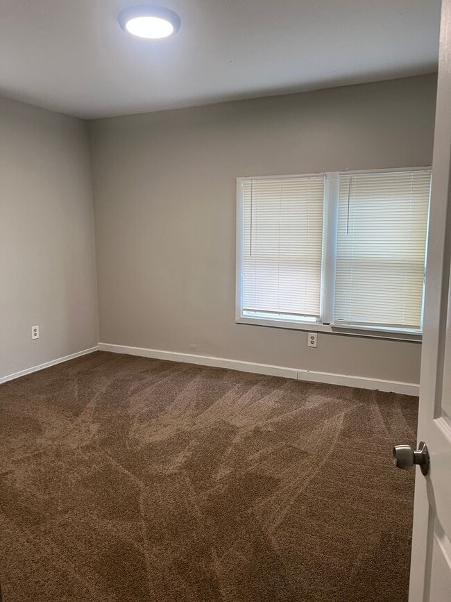 Photo - 2917 Boulevard Pl Unidad 2917 Boulevard Pl