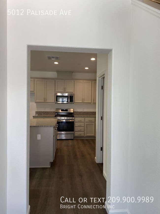 Photo - 5012 Palisade Ave