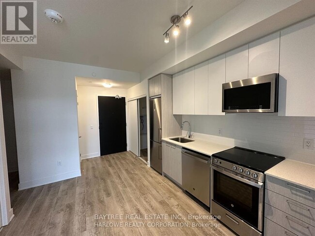 Photo - 185 Deerfield Rd Unité 313