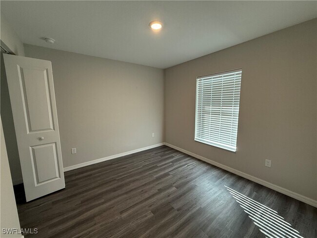 Photo - 605 NW 25th St