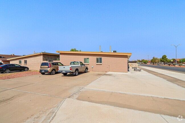 Building Photo - 3013 Beachcomber Dr Rental