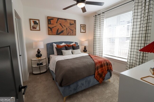 Photo - 305 Collins Industrial Way Unit 1016