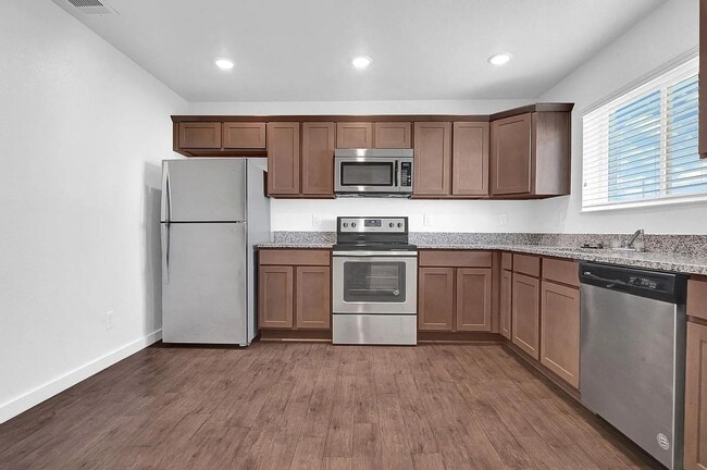 Building Photo - 21155 Gosling Rd Unit 6C Rental