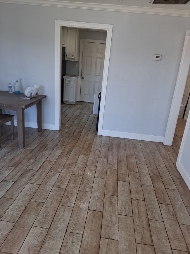 Photo - 1222 Teal St