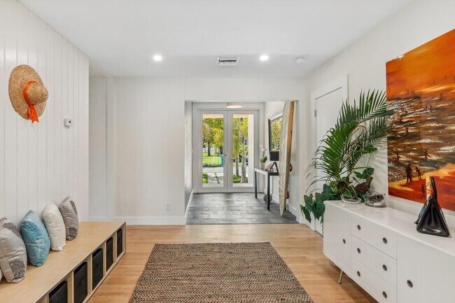 Photo - 3512 SE 1st St