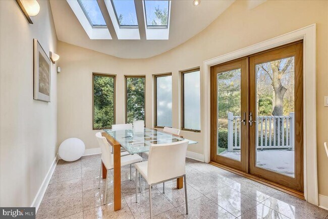 Photo - 6600 80th Pl