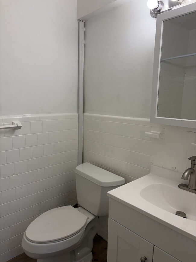 Photo - 1644 Montello Ave NE