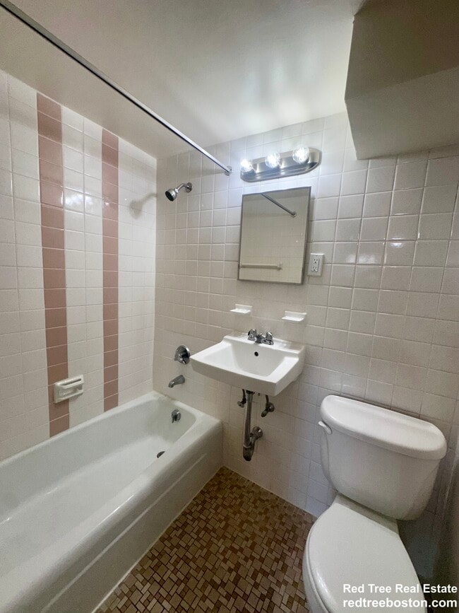 Photo - 166 Beacon St Unit 176 North Beacon St., #1A