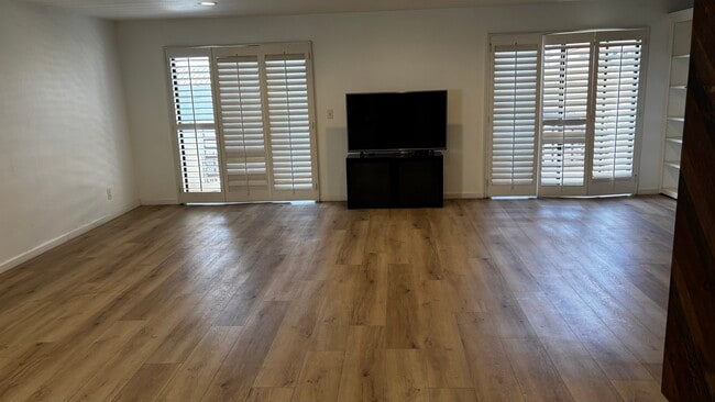 1216 S Saltair Ave Unit Saltair 101
