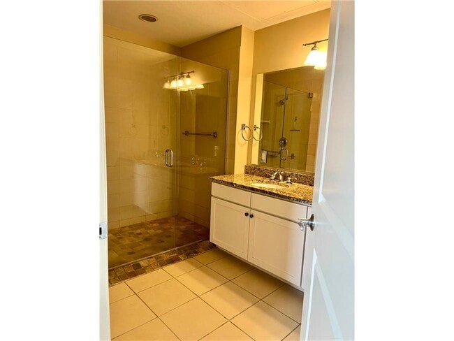 Building Photo - 370 Marshall Ave Unit 503