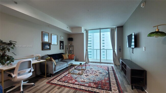 Photo - 1900 N Bayshore Dr Unit 2009