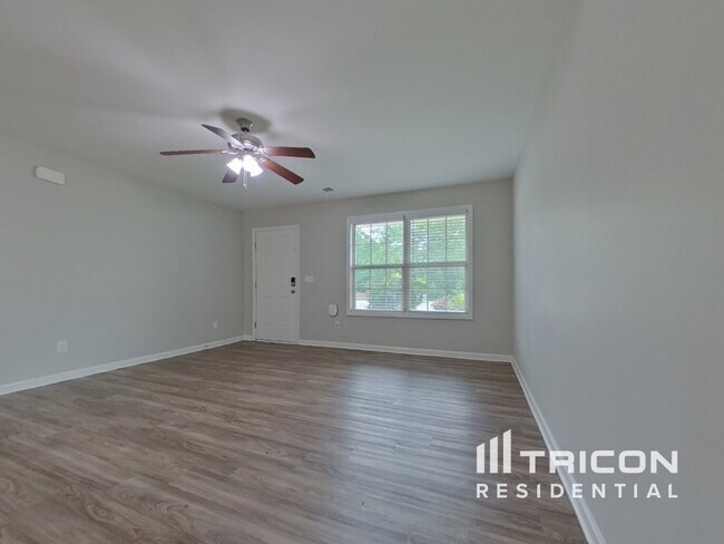 Photo - 543 Connecticut Ave