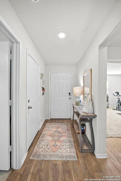 Photo - 923 Empress Brilliant Casa