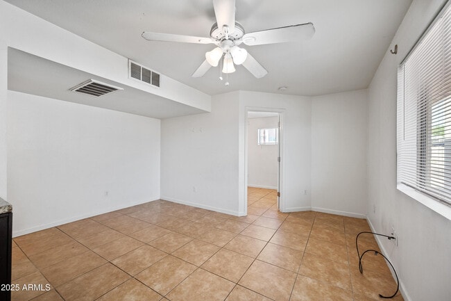 Photo - 3949 E Earll Dr Unit 2