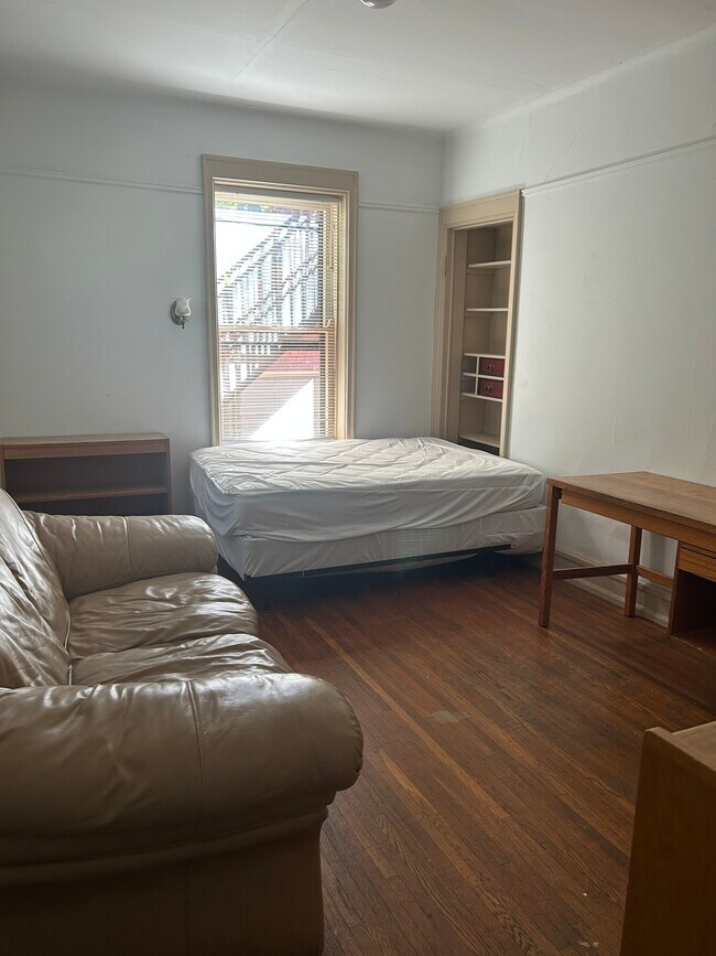 Photo - 505 E Seneca St