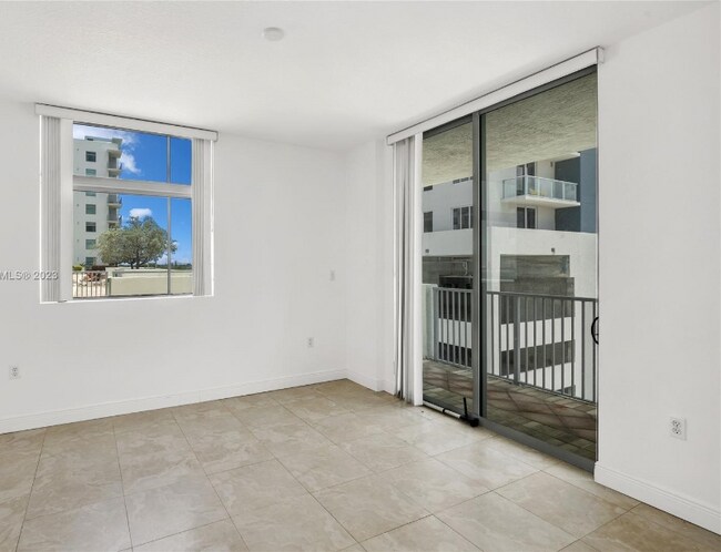 Photo - 140 S Dixie Hwy Unit 647