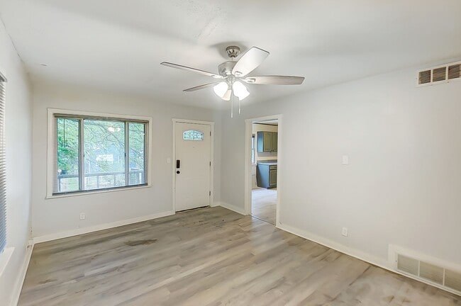 Photo - Three Bedroom Available in Dayton!