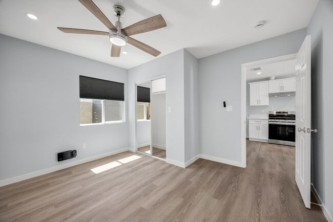 14016 Anola St