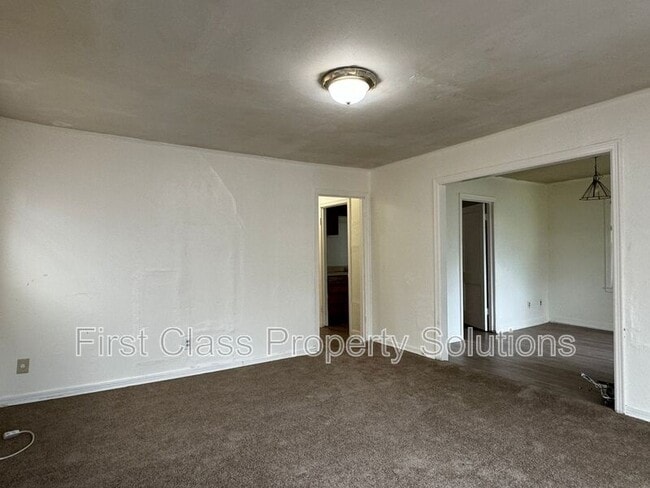 Photo - 1904 NE 25th St