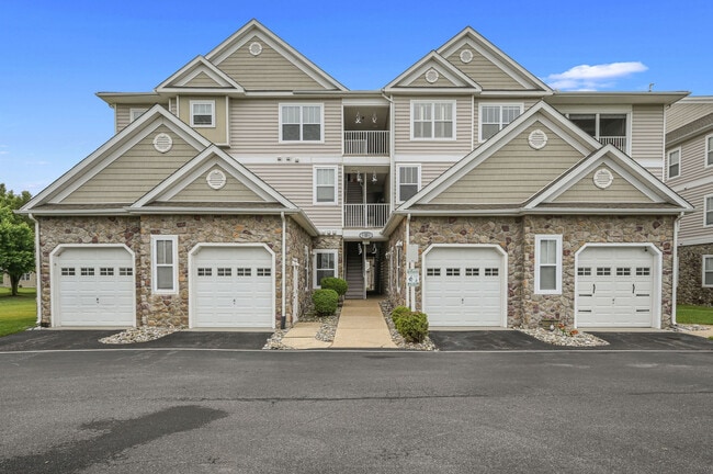 Building Photo - 3902 N Sagamore Dr Rental