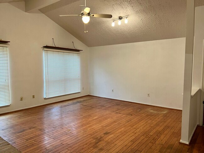 Photo - 3702 Echo Grove Ln