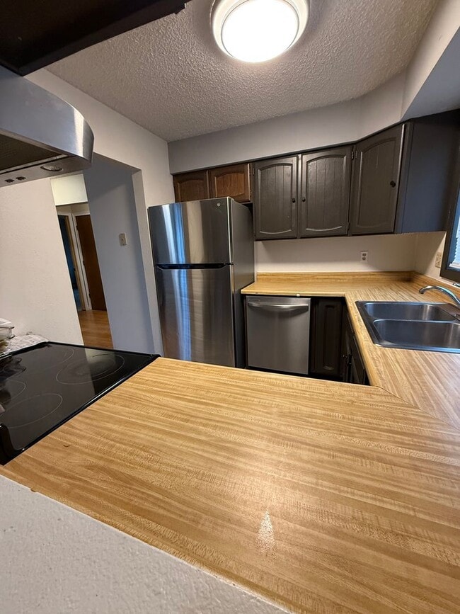 Photo - Adams Drive Unit #1