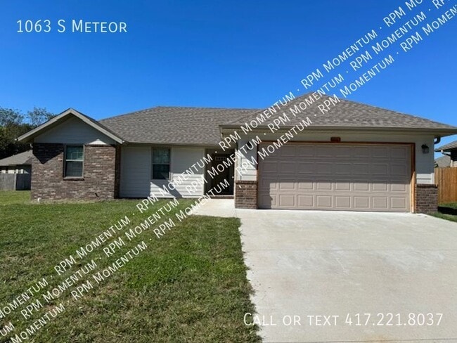 3 BED, 2 BATH FARMHOUSE FOR RENT - 3 BED, 2 BATH FARMHOUSE FOR RENT