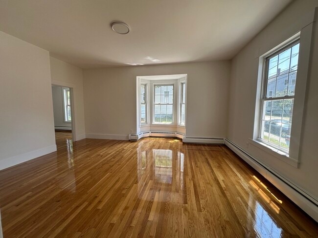 Photo - 7 Buxton Ct