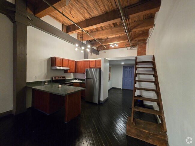 Building Photo - 743 Beaubien St Unit 303 Rental