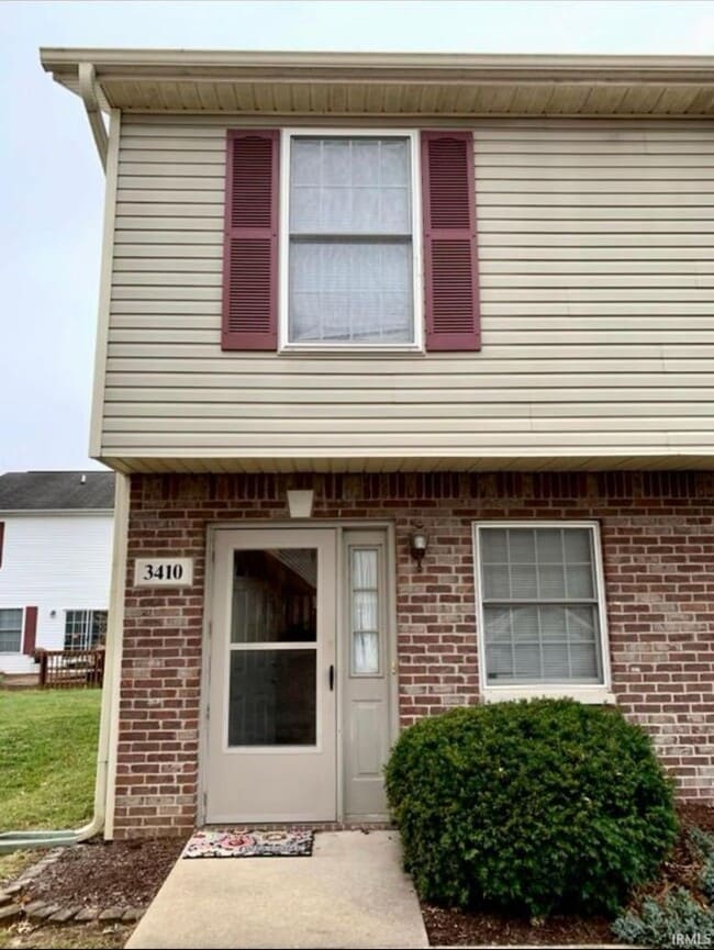 Building Photo - 3410 S Oaklawn Cir Rental
