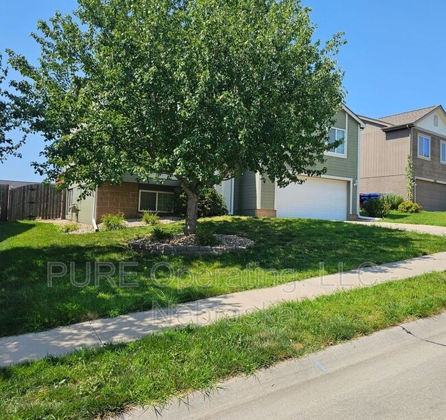 Photo - 16860 Larimore Ave