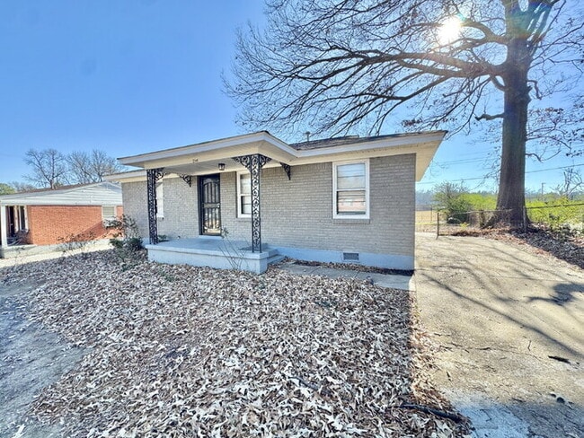 Photo - 2195 Cassie Ave