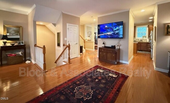 Photo - 4008 Abbey Park Way