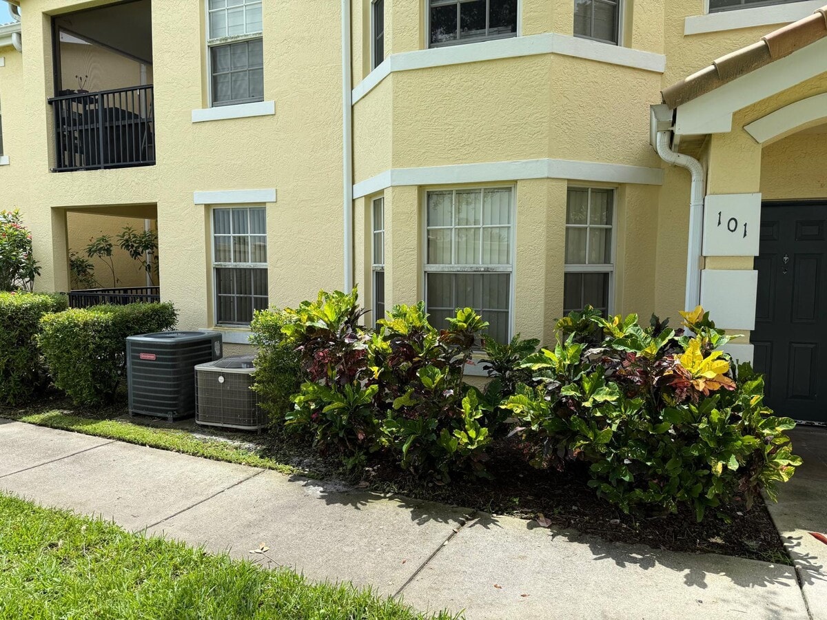 Photo - 158 SW Peacock Blvd Condo Unit 30-101