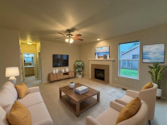 Building Photo - 1182 Throne Dr