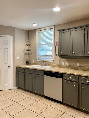 Photo - 816 West 7th Street