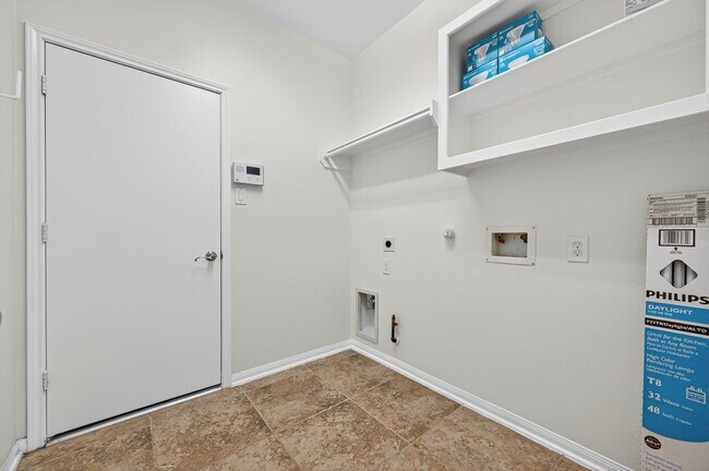 Building Photo - 13430 Barons Lake Ln